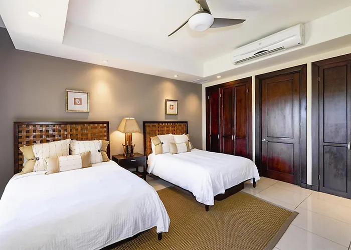 Modern 3br With Partial Ocean View - Carao - Reserva Conchal Golf Ferienhaus Playa Conchal