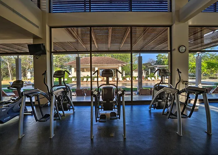 Modern 3br With Partial Ocean View - Carao - Reserva Conchal Golf Ferienhaus
